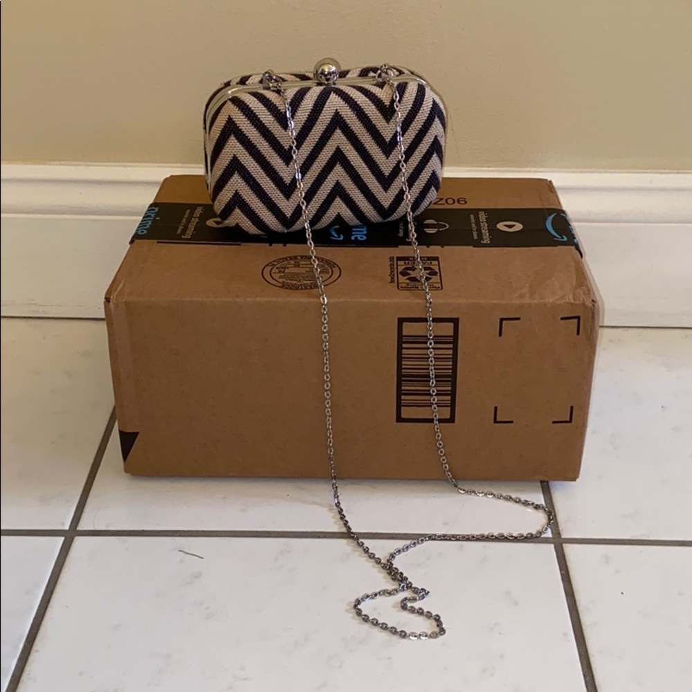 Chevron Clutch